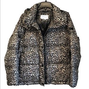 BCBGENERACION Midweight Puffer Leopard Print Jacket Size Medium